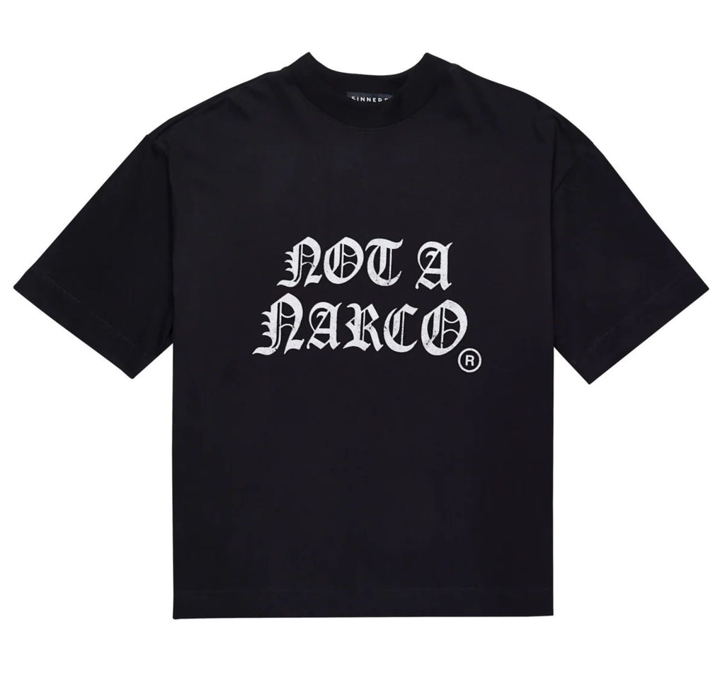 CAMISETA SINNERS NOT A NARCO BLACK