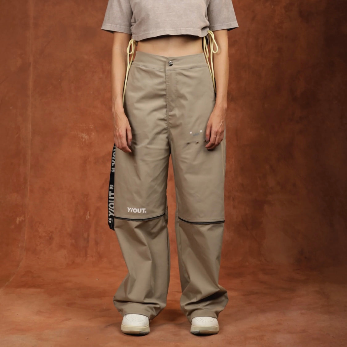 PANTALÓN Y-OUT AMP