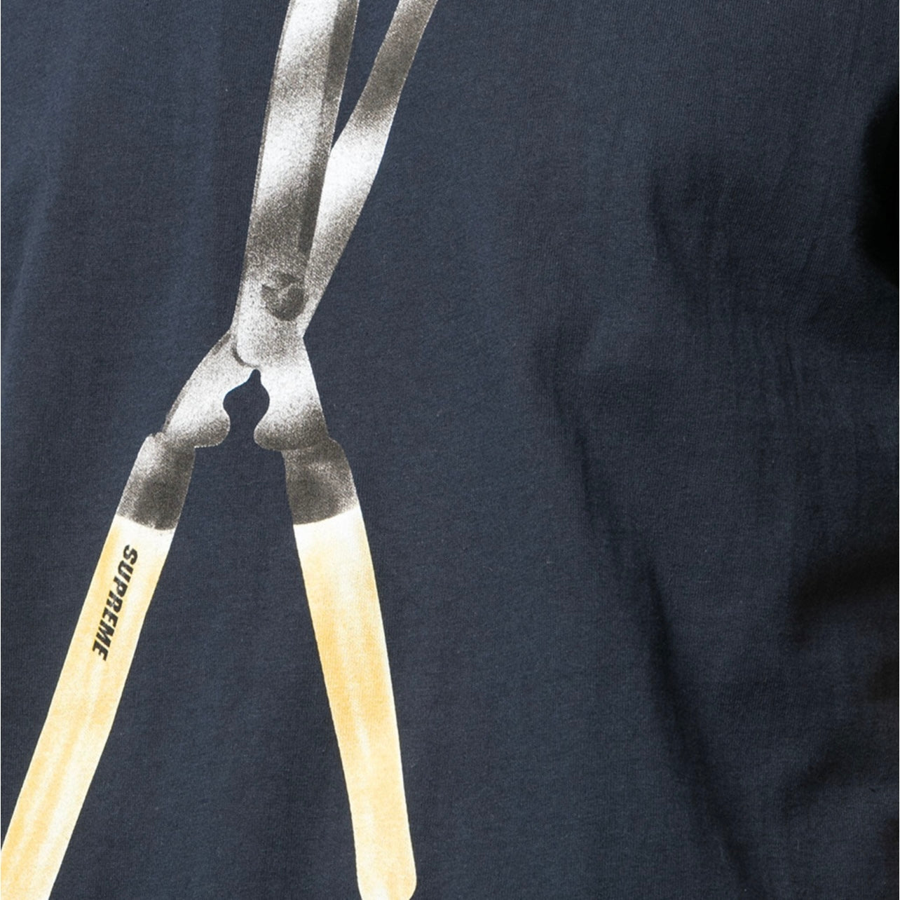 CAMISETA SUPREME AZUL TIJERAS