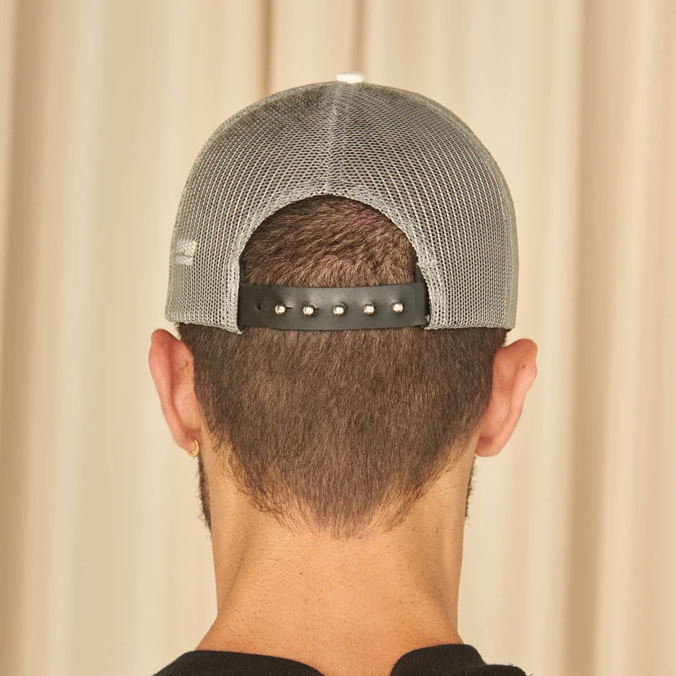 GORRA Y-OUT BLANCA