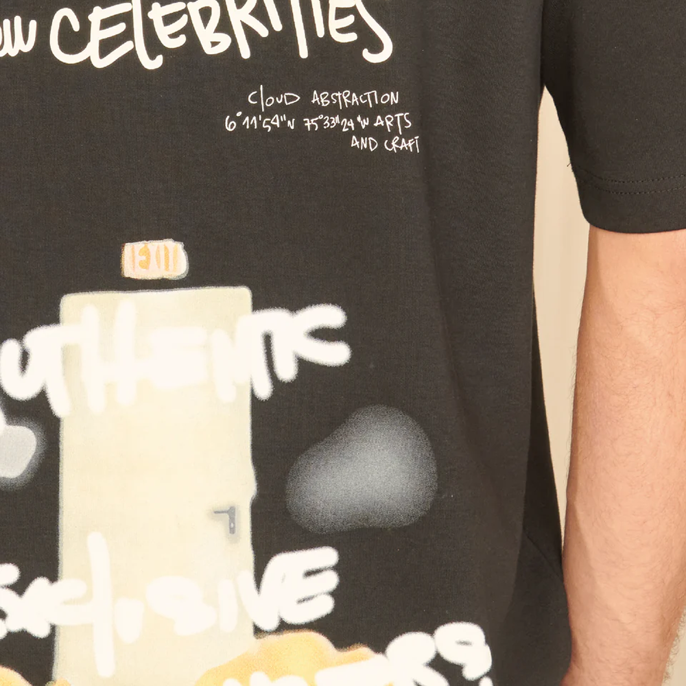 CAMISETA Y-OUT THE DOOR