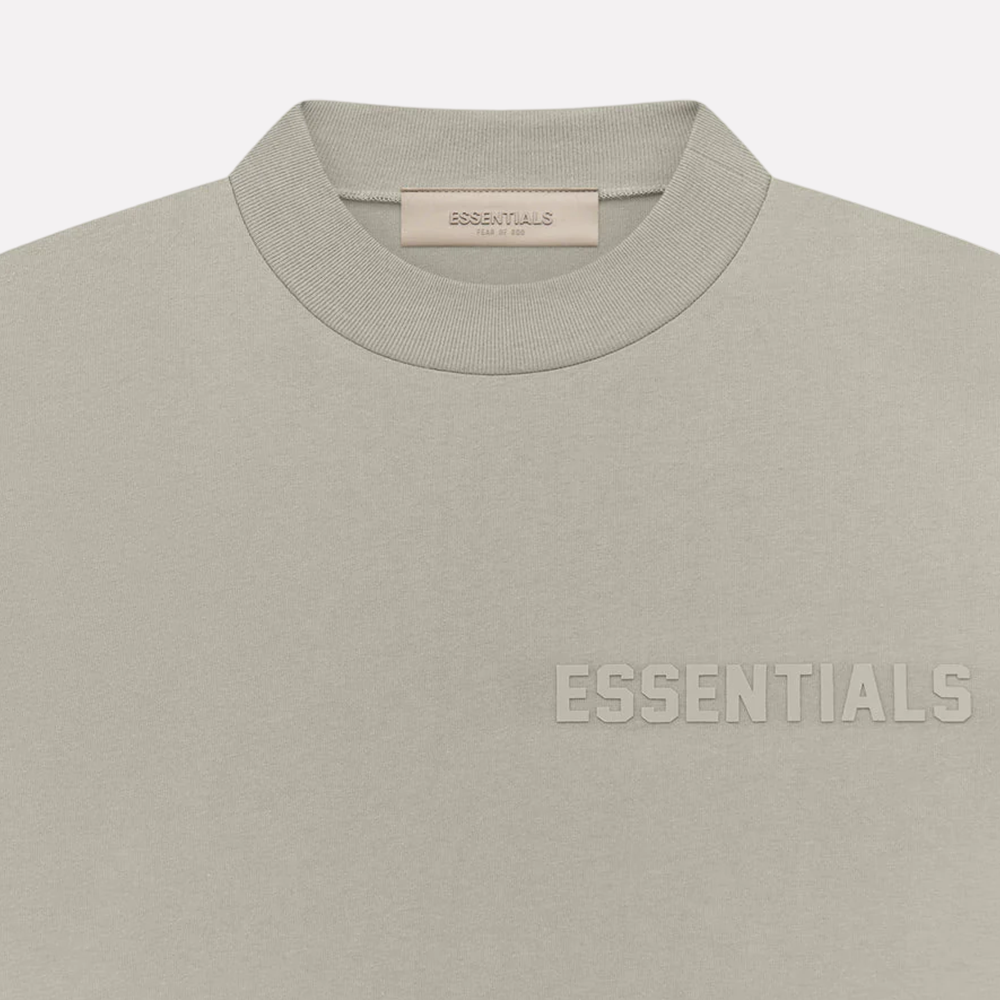 Camiseta essentials discount