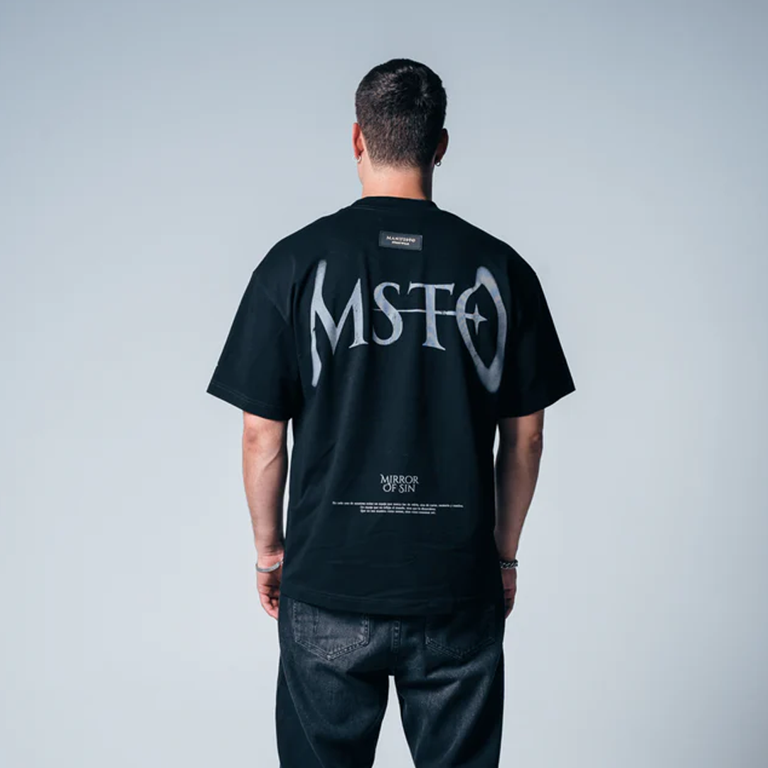 CAMISETA OVERSIZE BÁSICA MOF NEGRA