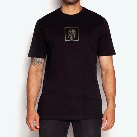CAMISETA BLOW UP GRANADA ESTAMPADA NEGRA