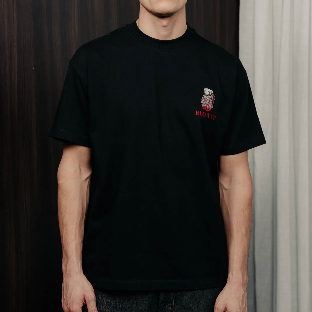 CAMISETA BLOW UP GRANADA BORDADA NEGRA