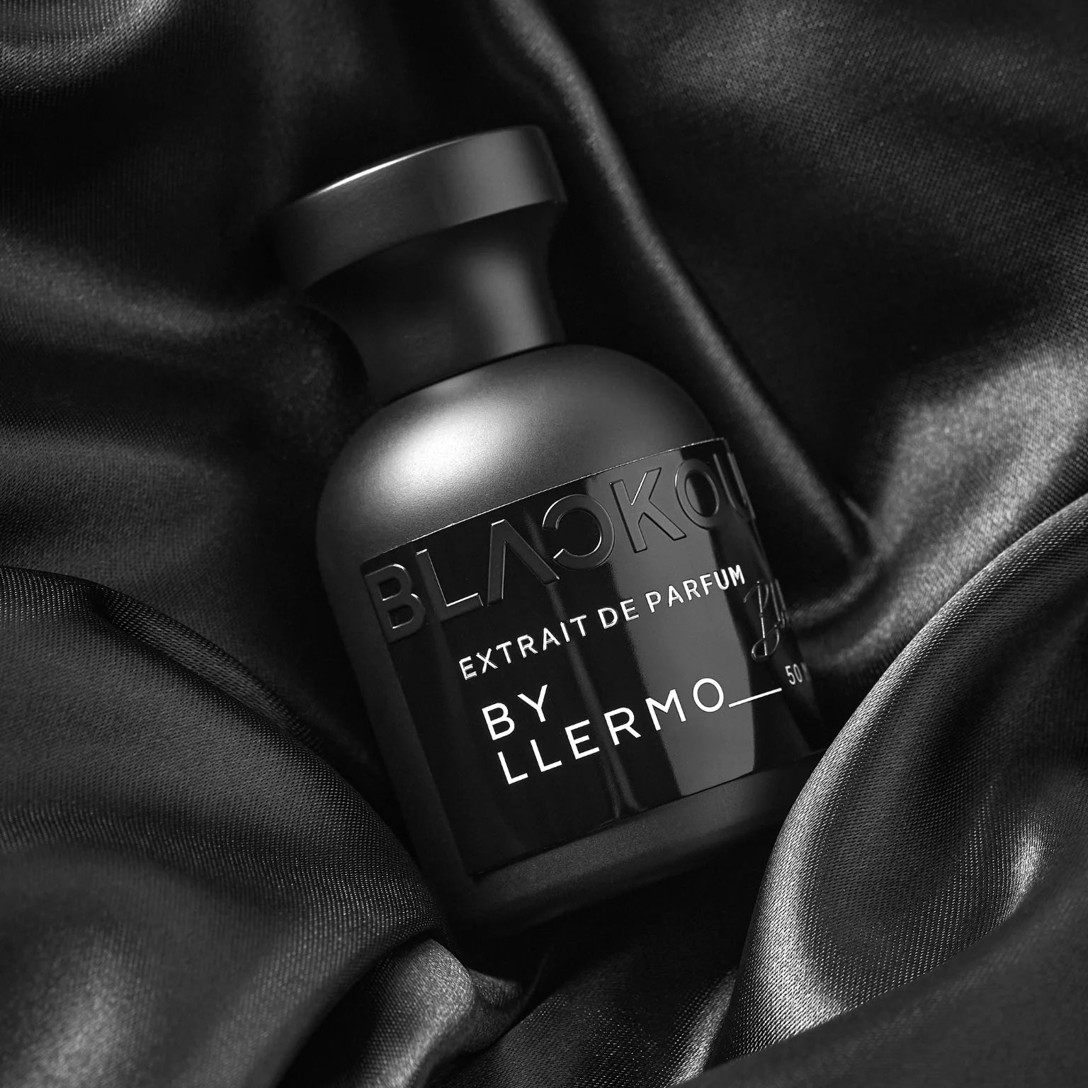 PERFUME BLACKOUD BY LLERMO