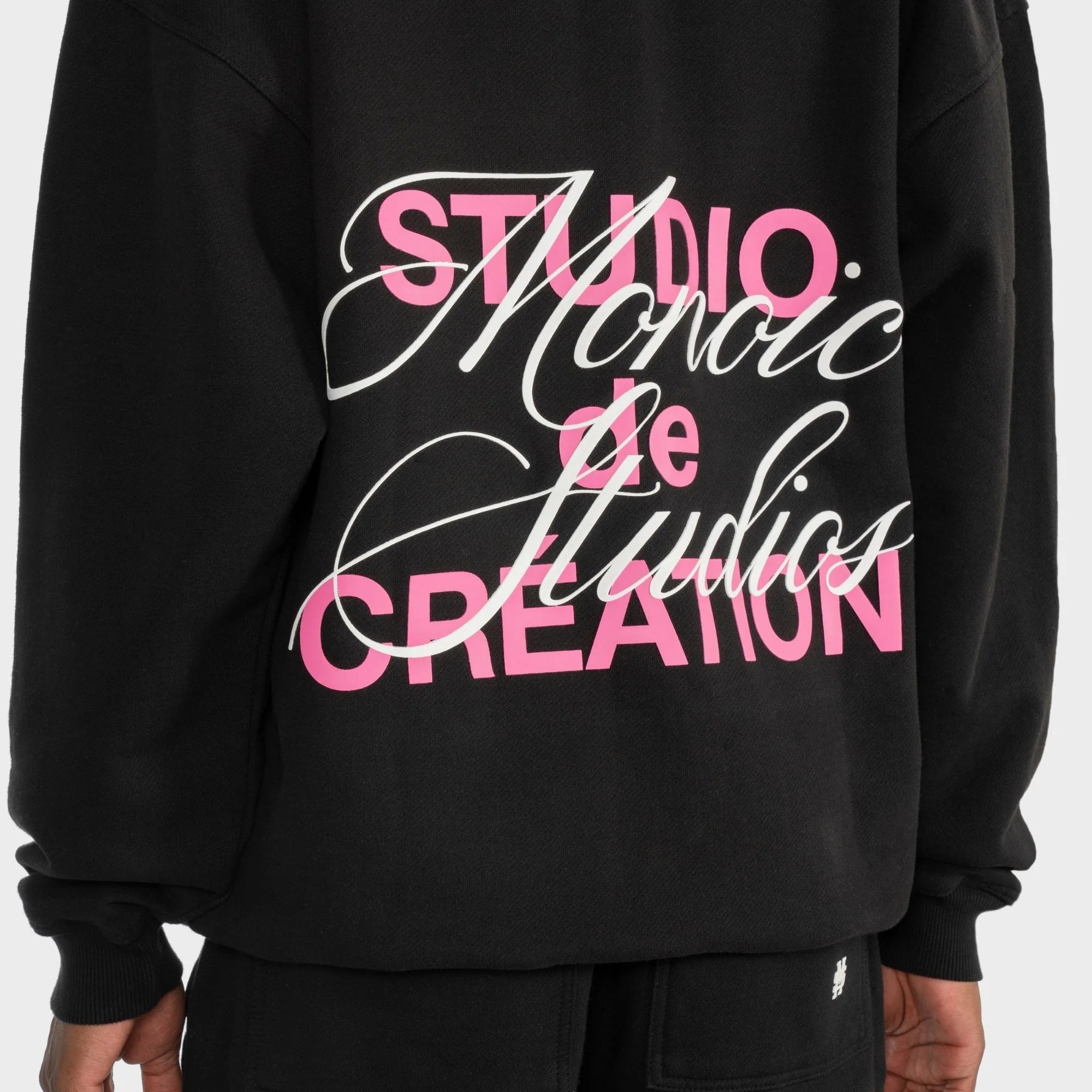 MONOIC STUDIO CREATION BLACK AND PINK DIVER