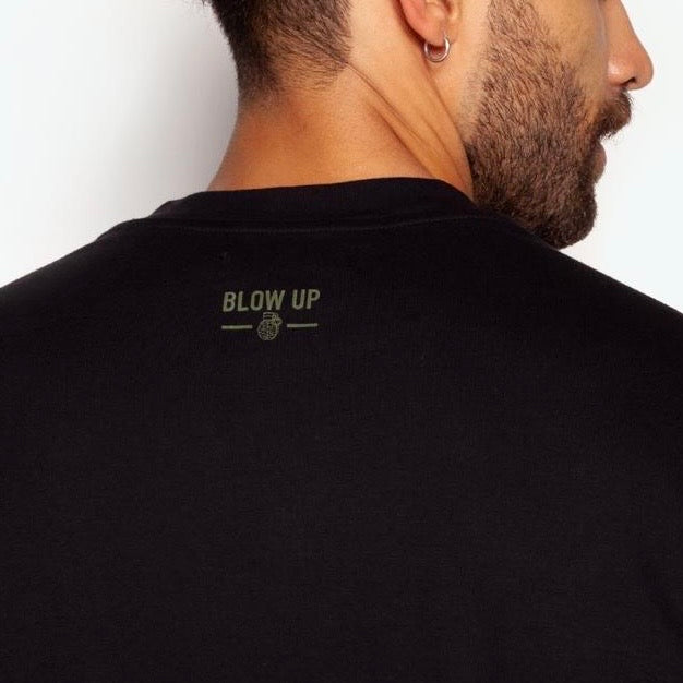 CAMISETA BLOW UP GRANADA ESTAMPADA NEGRA