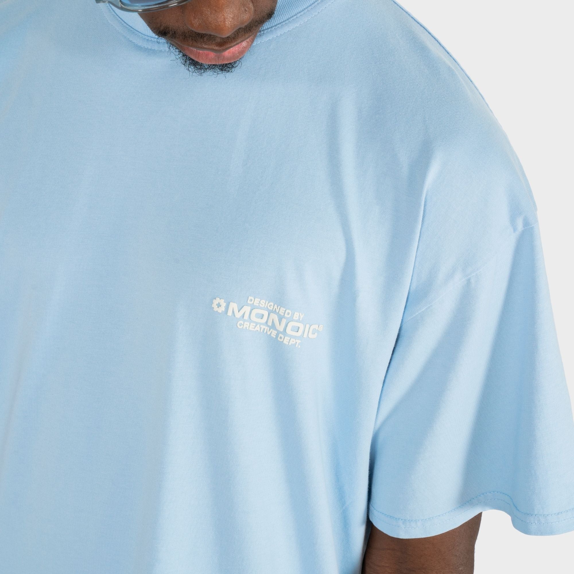 CAMISETA MONOIC WORLDWIDE AZUL CLARO