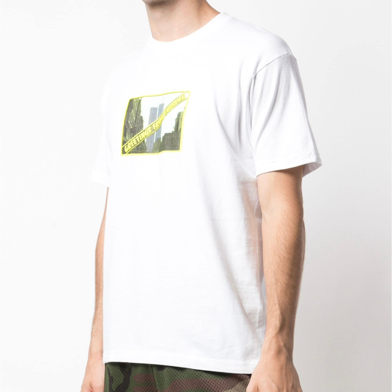 CAMISETA SUPREME GREETINGS FROM S