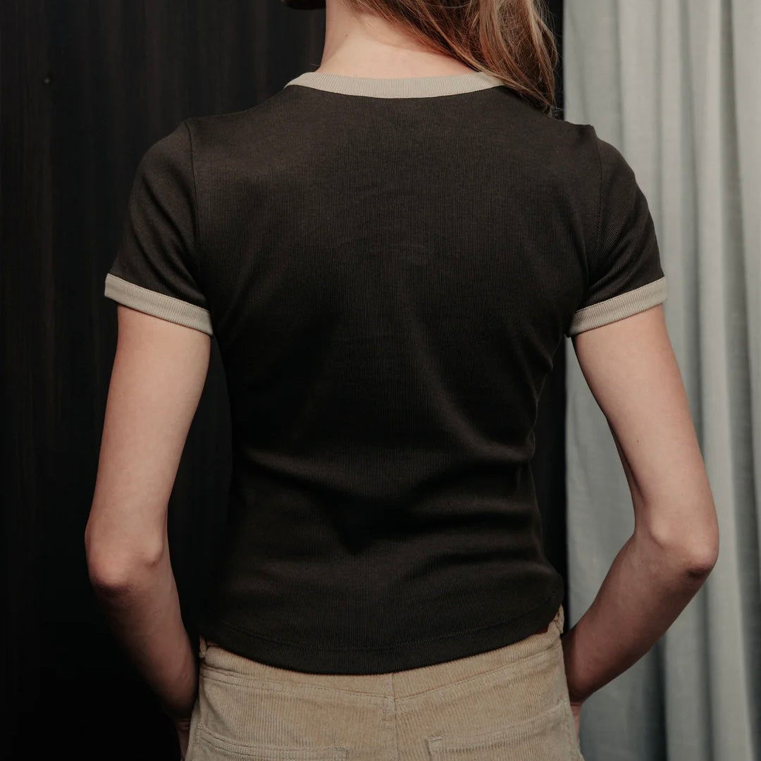 SHORT BLOW UP SLEEVE BROWN TOP