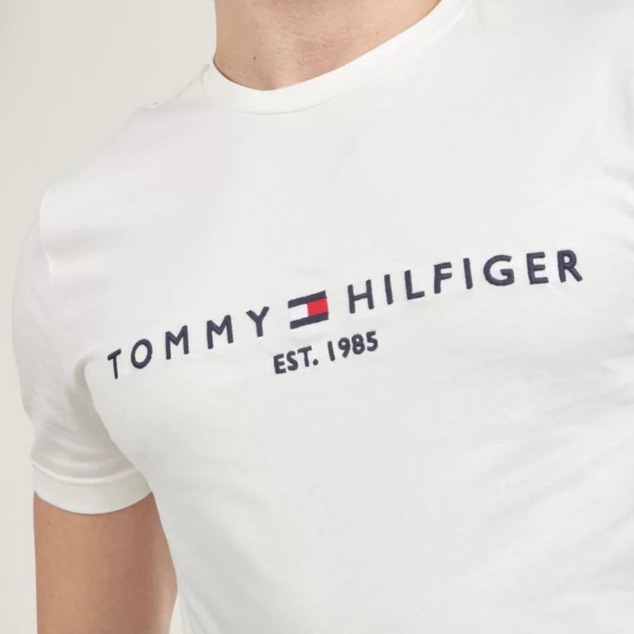 CAMISETA TOMMY HILFIGER BLANCA CLÁSICA