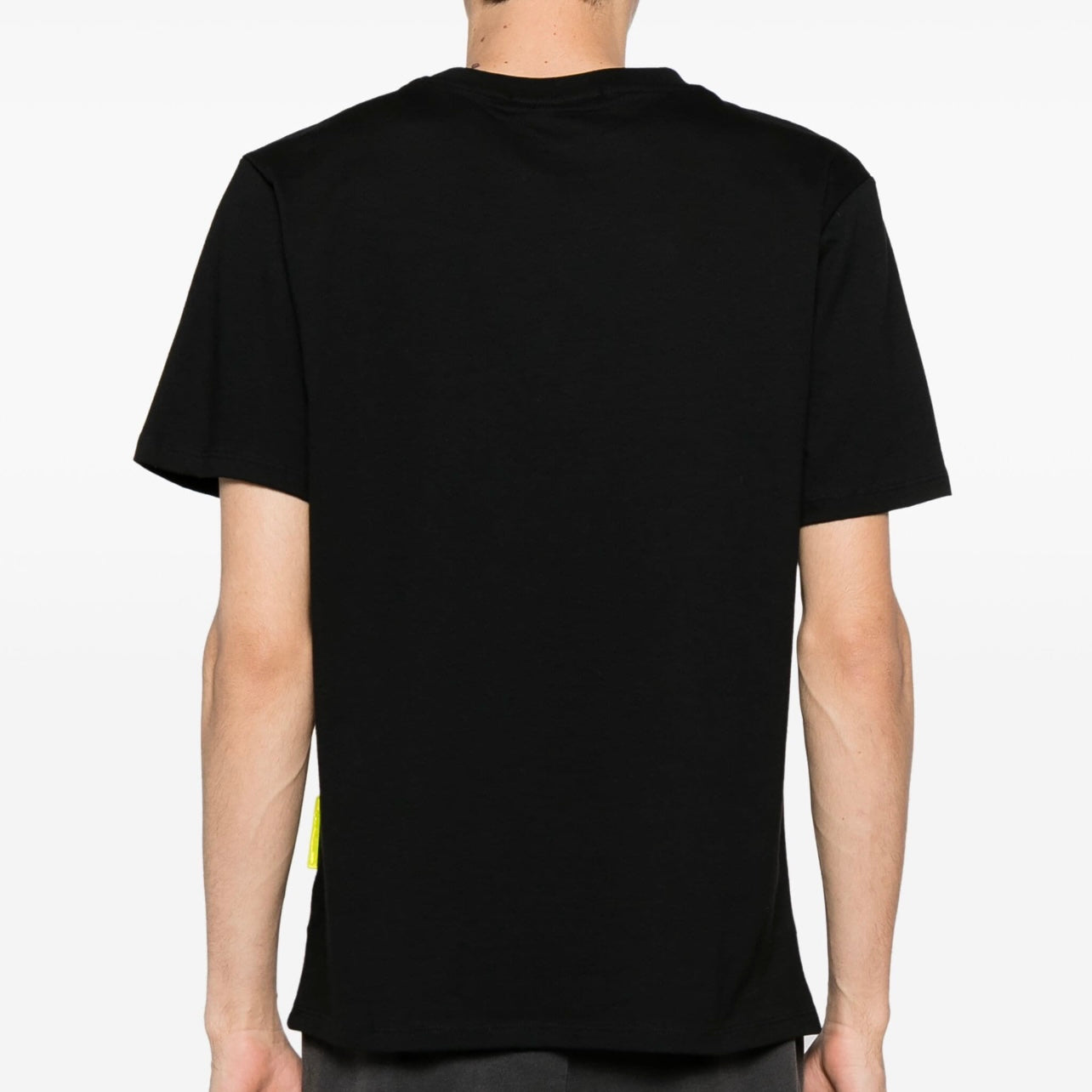 CAMISETA BARROW NEGRA