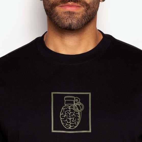 CAMISETA BLOW UP GRANADA ESTAMPADA NEGRA
