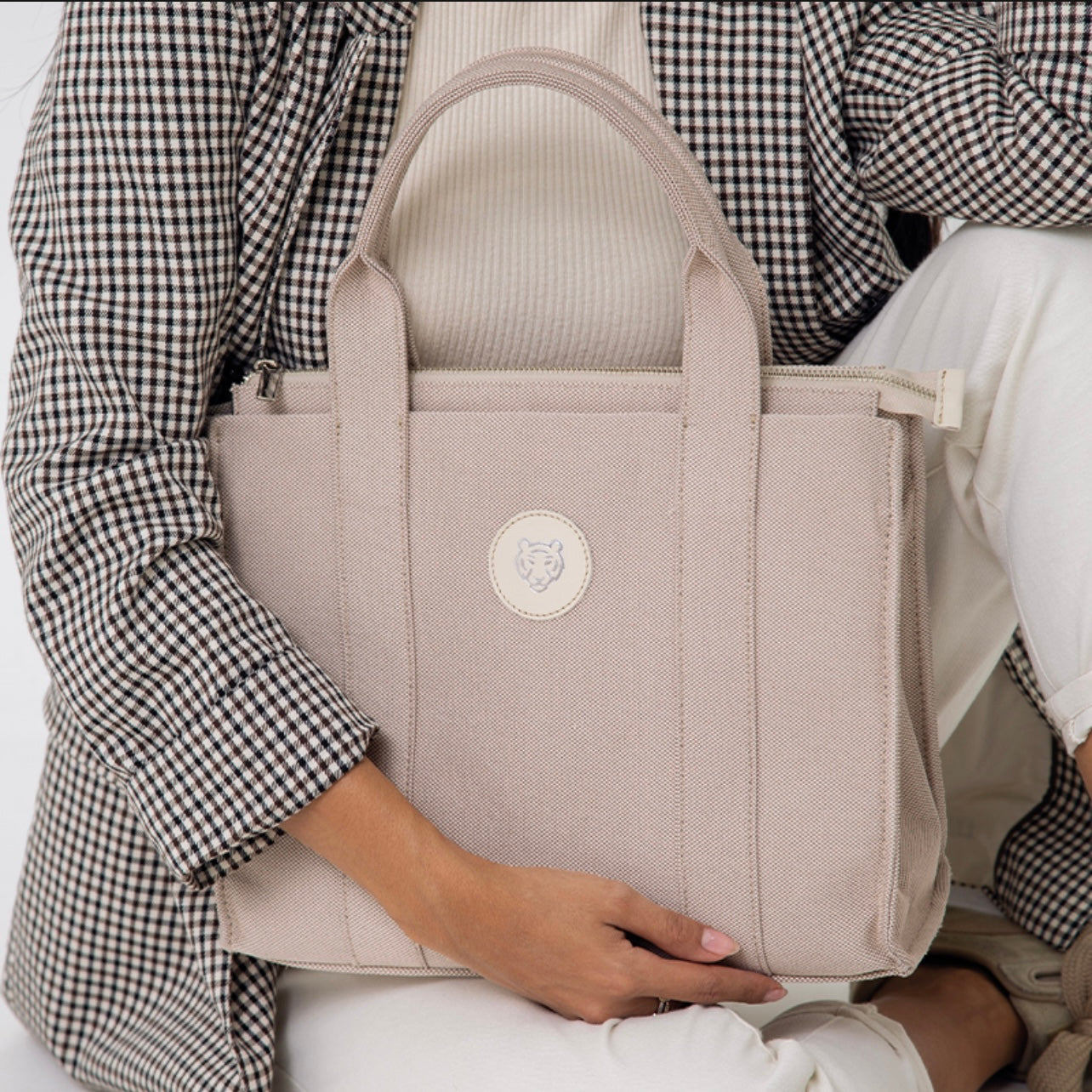 BOLSO B&B TOTE BAG LARGE CREAM