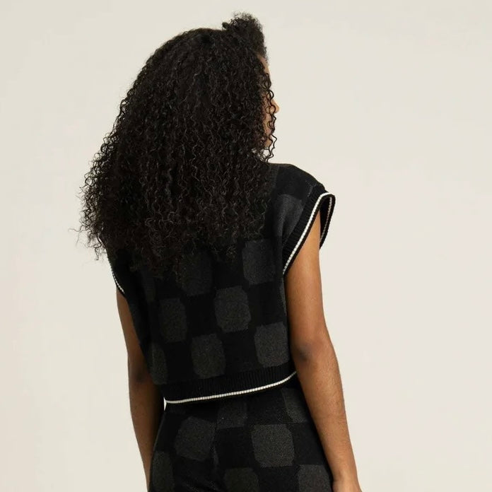 CAMISETA AP CROWN DARA VEST