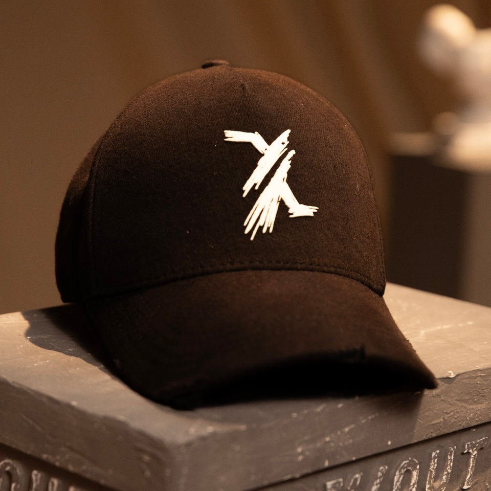 GORRA Y-OUT BLACK CAP