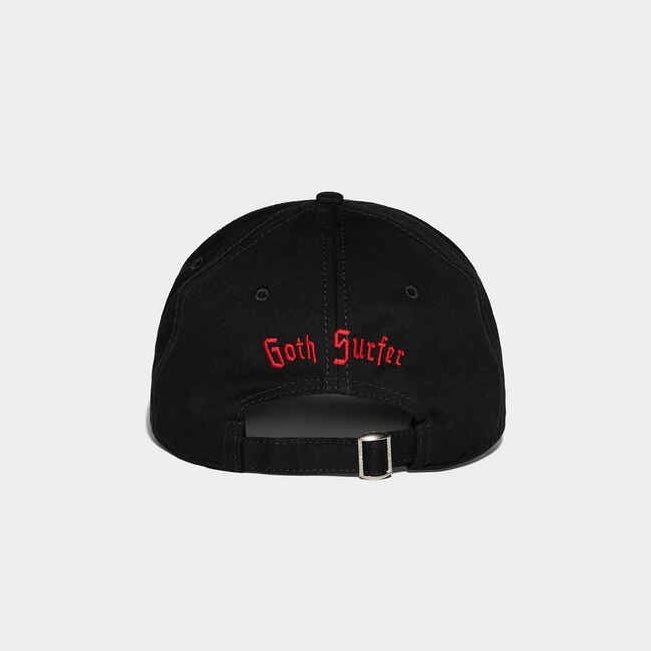GORRA DSQUARED GOTHIC NEGRO ROJO