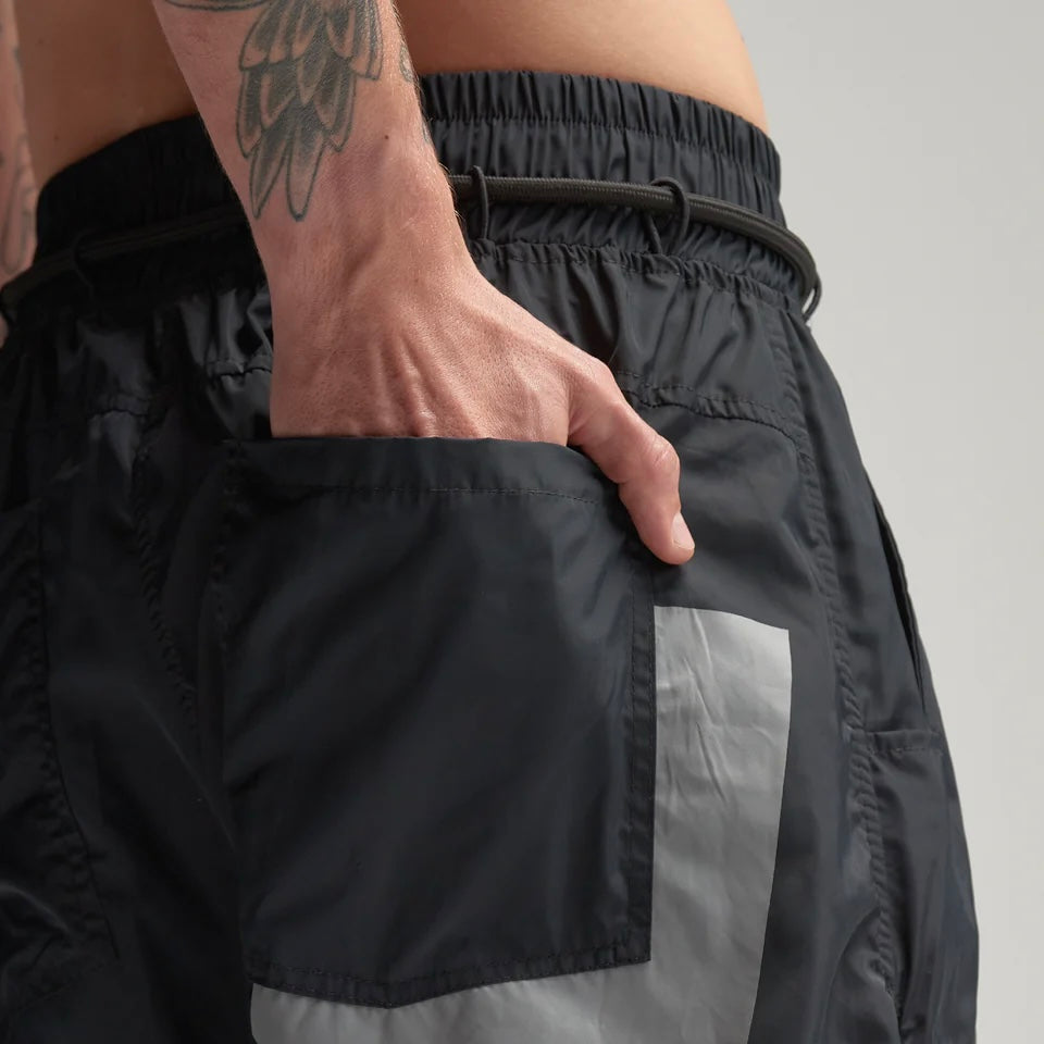 SHORT Y-OUT NEGRO REALITY