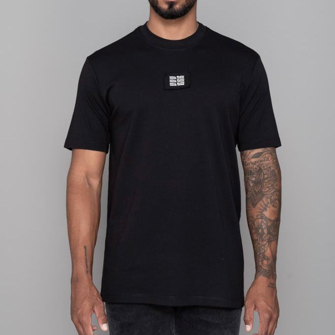 CAMISETA NEGRA BLOW UP METAVERSO