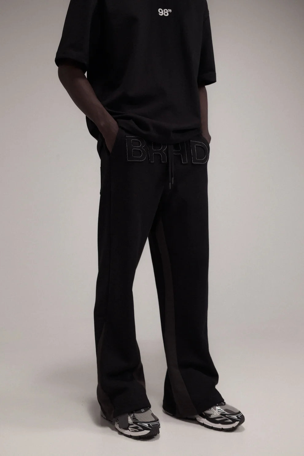 PANTALON BROTHERHOOD LETTERS FLARE
