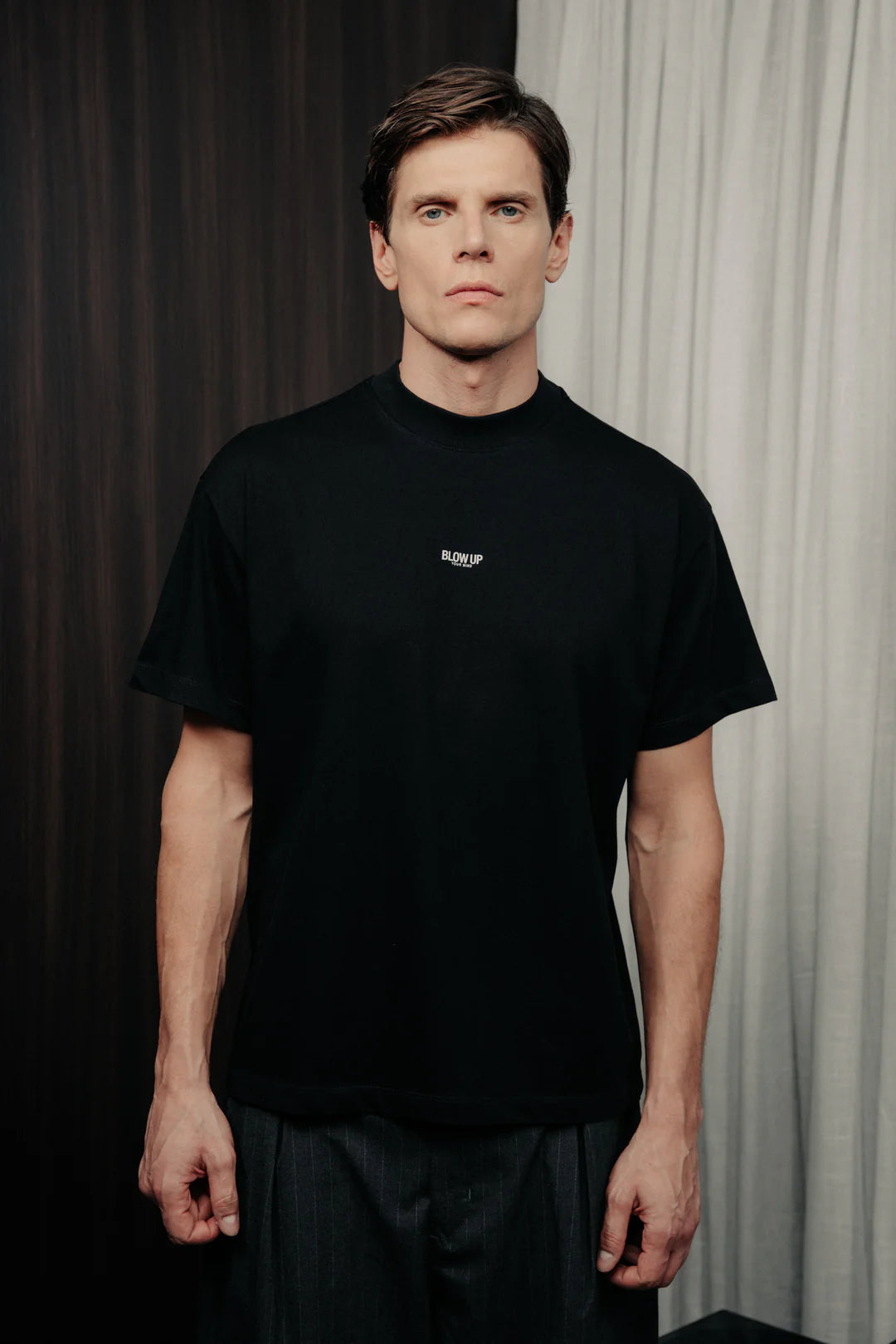 CAMISETA BLOW UP CLASIC FIT BLACK