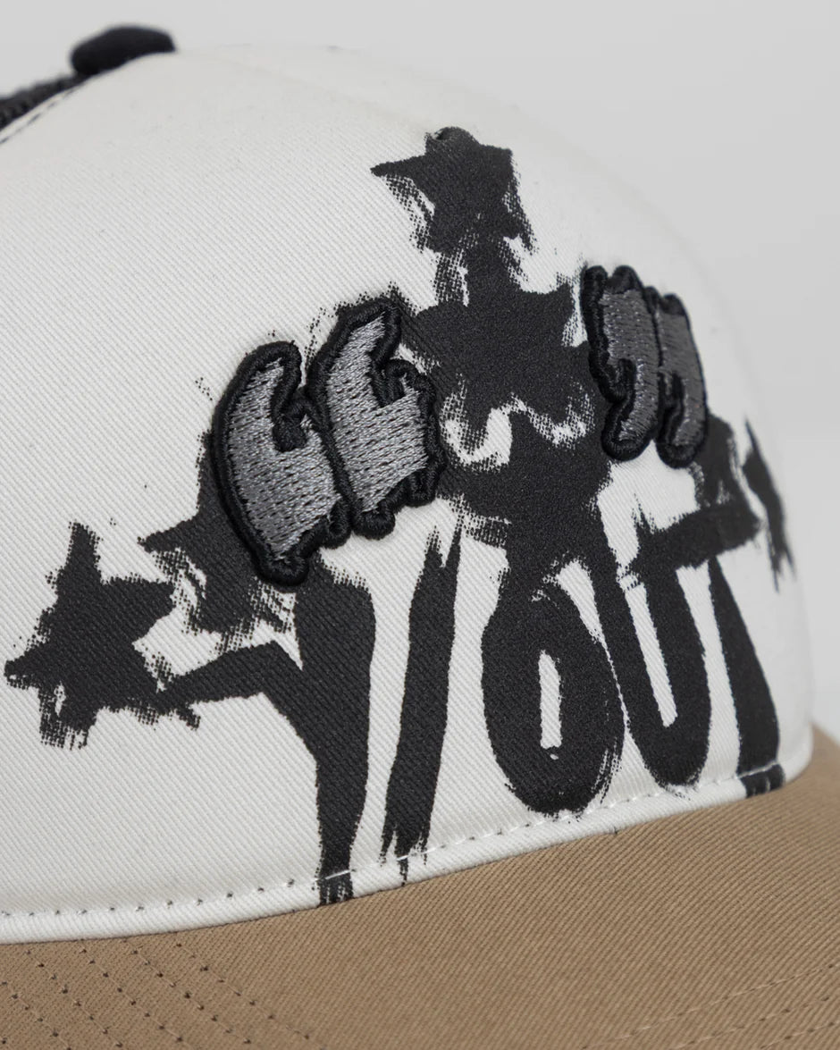 GORRA Y-OUT SLAY