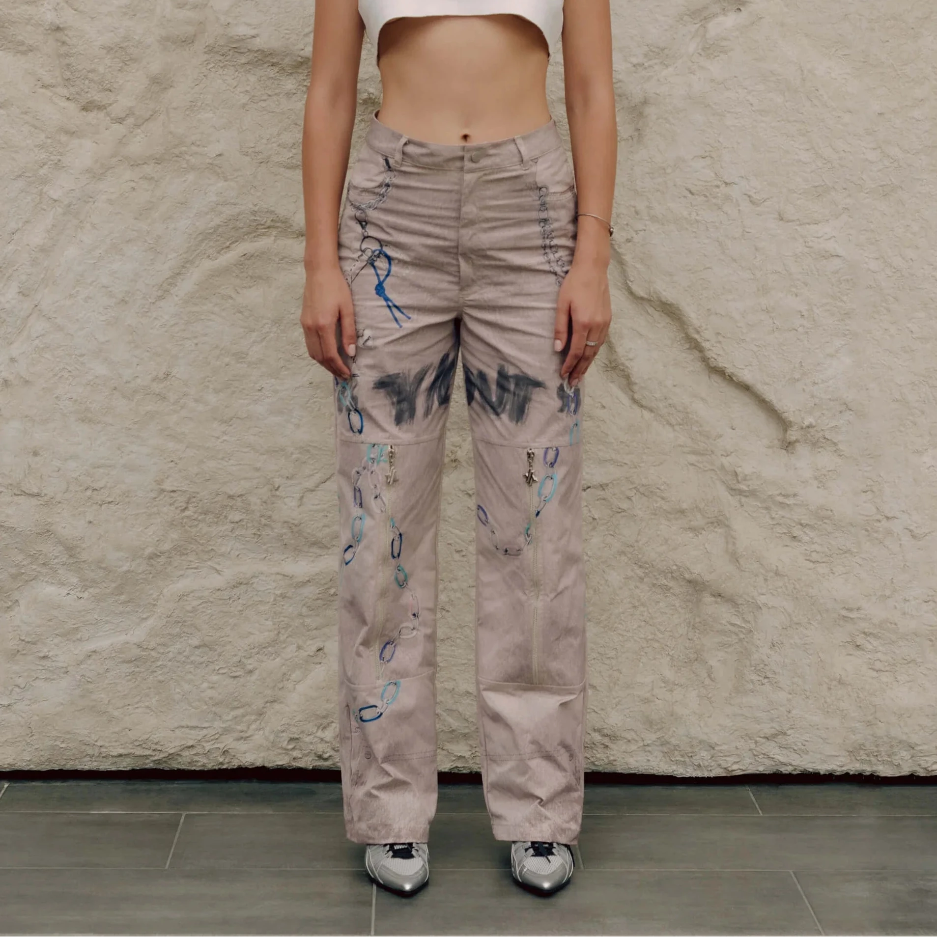 PANTALÓN Y-OUT WALL