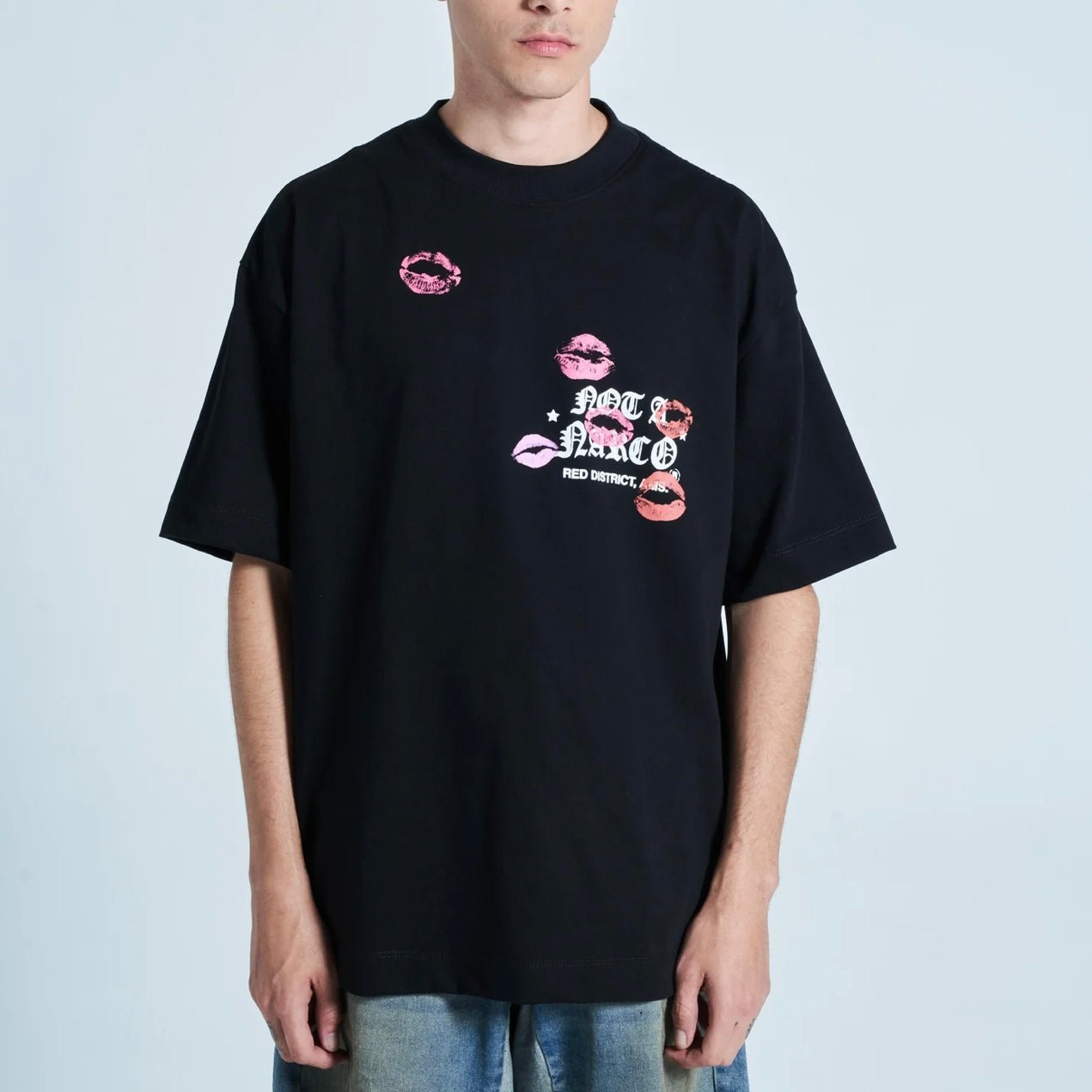 CAMISETA SINNERS NOT A NARCO ÁMSTERDAM BLACK - Superiority