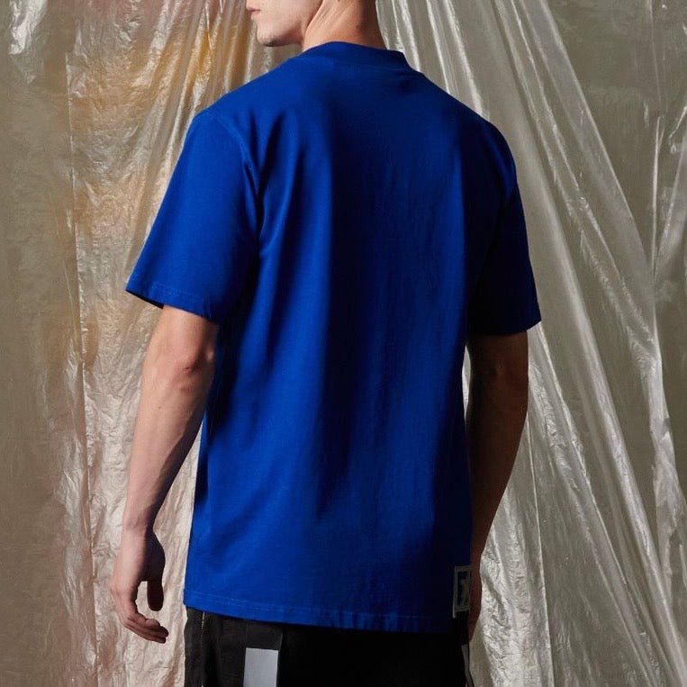 CAMISETA Y - OUT HUBBLE - Superiority