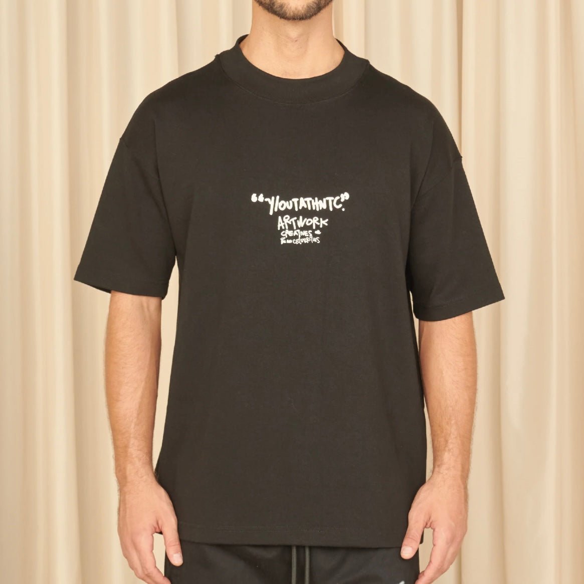 CAMISETA Y - OUT THE DOOR - Superiority