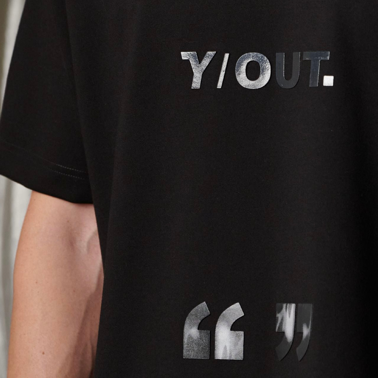CAMISETA Y - OUT WET LOGO - Superiority