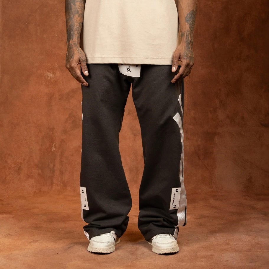PANTALÓN Y - OUT LOOP - Superiority