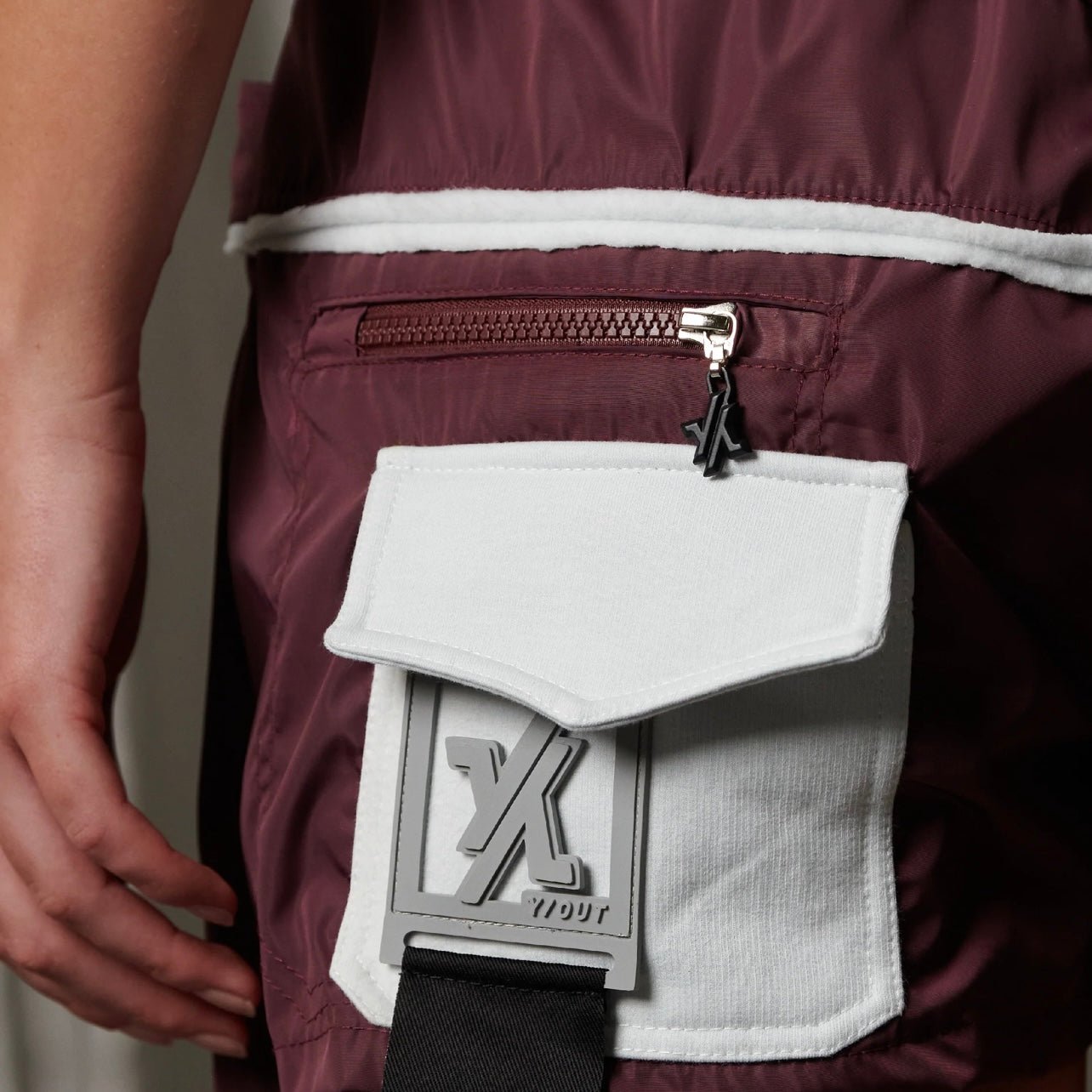 SHORT Y - OUT MIST - Superiority